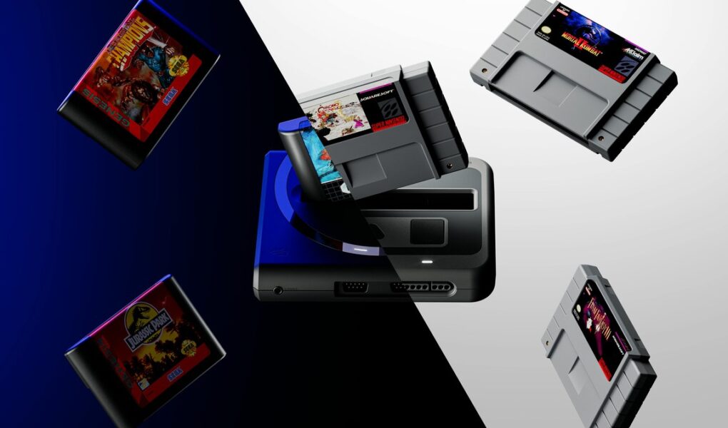 Analogue'un resmi görseli: Mega Sg+ ve Super Nt+ konsolları ile etraflarında süzülen Genesis ve Super Nintendo kartuşları