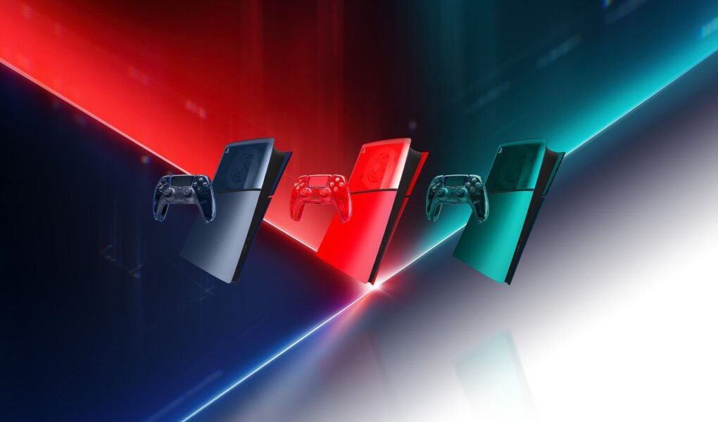 Sony'nin resmi Prism Collection görseli: şeffaf DualSense kontrolcüler ve PS5 kapakları