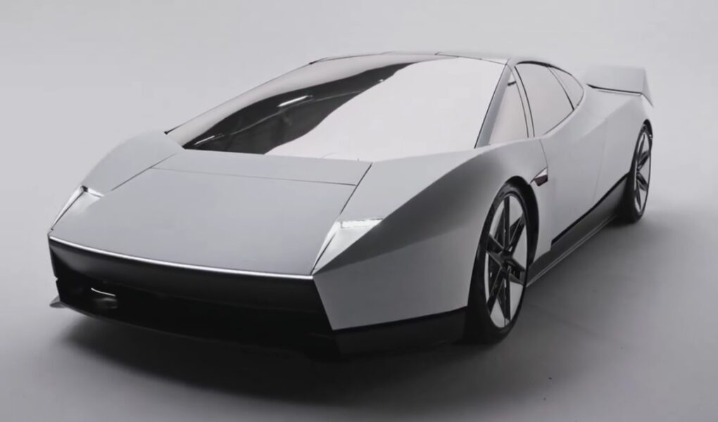 Tesla'nın resmi yeni nesil Roadster görseli: gri zemin üzerinde gümüş renkli iki kapılı elektrikli spor otomobil